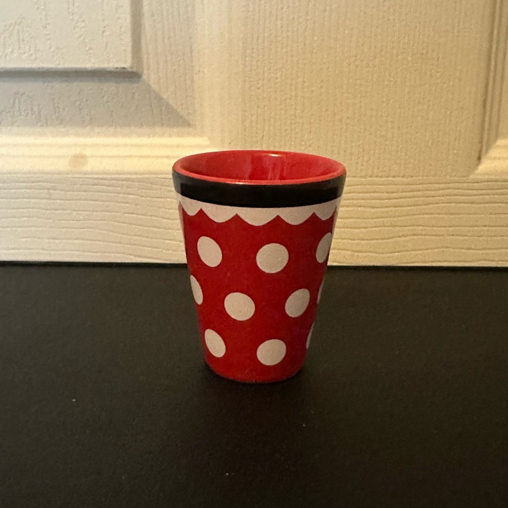 Minnie Shotglass